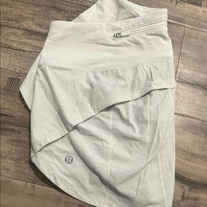 Lululemon White shorts size 4